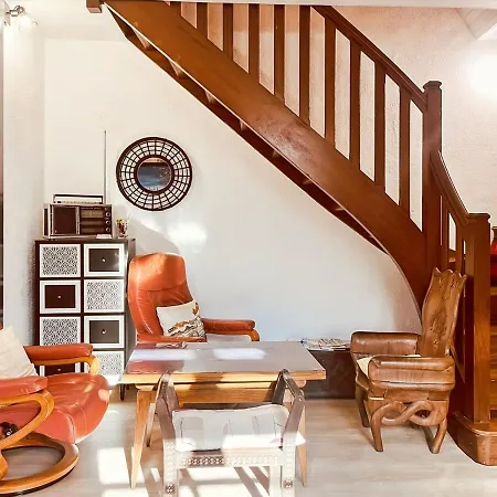 Maison Au Coeur De Marcoles, 2ch, 4pers, Jardin Semesterbostad *