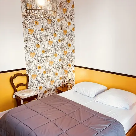 Semesterbostad Maison Au Coeur De Marcoles, 2ch, 4pers, Jardin Marcoles