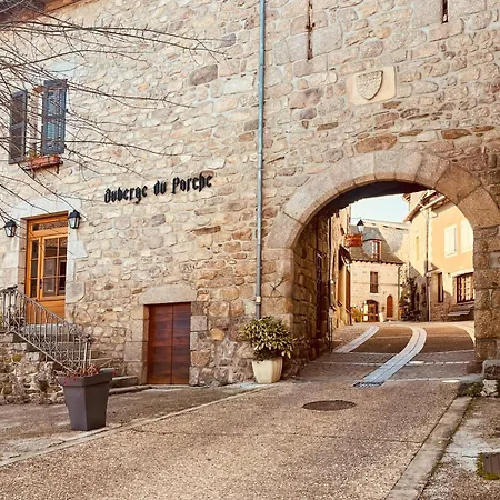 Semesterbostad Maison Au Coeur De Marcoles, 2ch, 4pers, Jardin