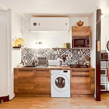 Maison Au Coeur De Marcoles, 2ch, 4pers, Jardin